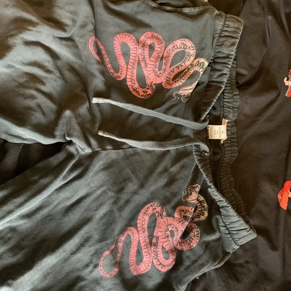 Garage black dragon sweatpants US Small - Picture 5 of 5